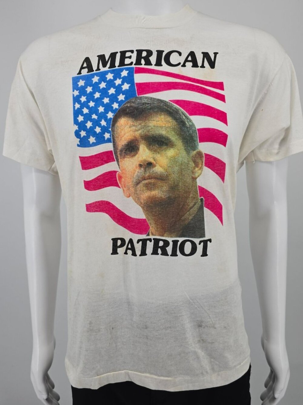 Distressed Vintage 1980s Oliver North American Patriot Iran-Contra T-Shirt (L)
